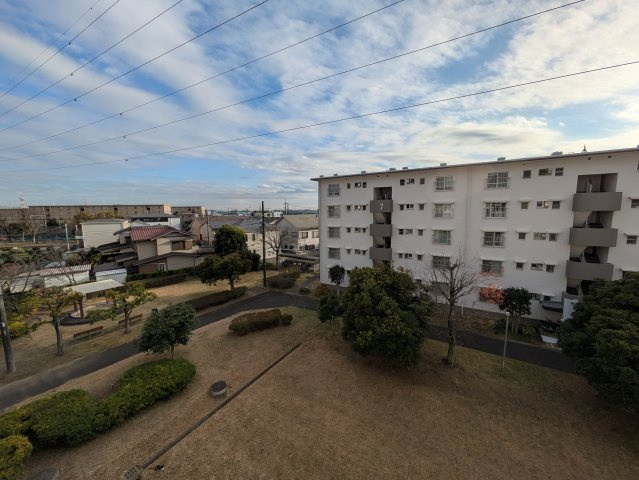 西遊馬団地６号棟の展望