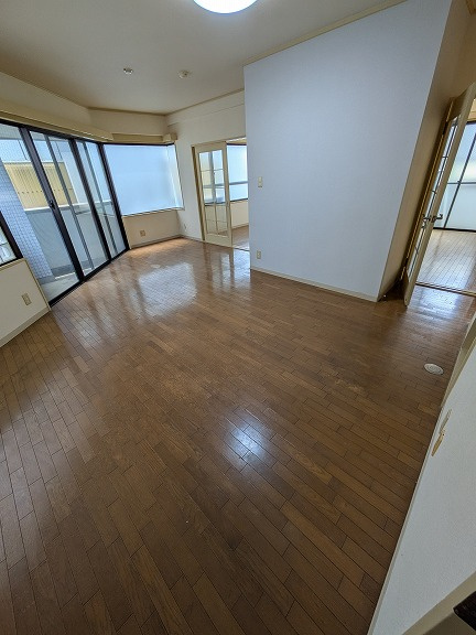 アクセス立野町の居間・リビング