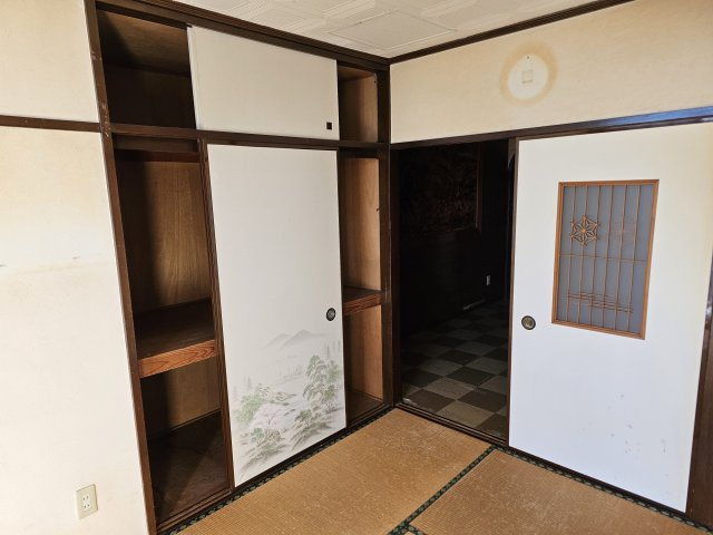 メゾン尾久の和室
