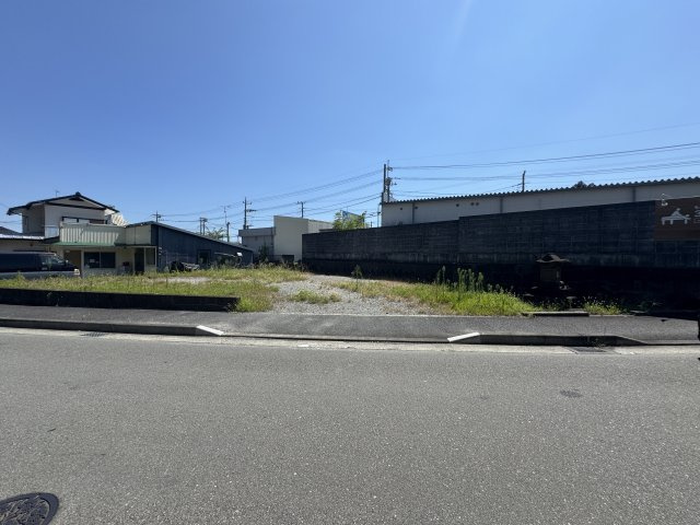 秦野市曽屋の前面道路含む現地写真
