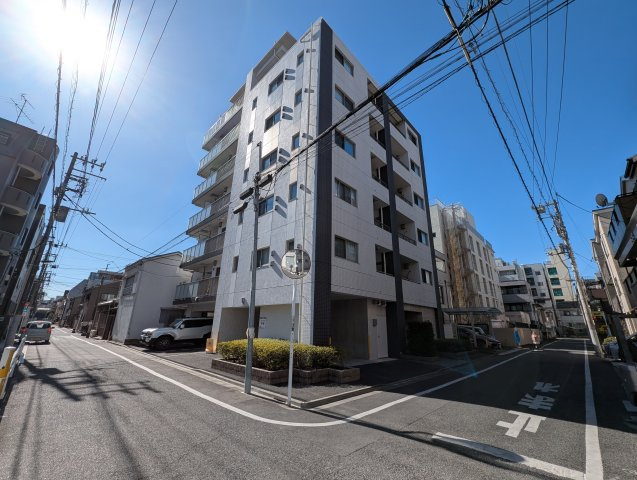 アステリオン日暮里の外観