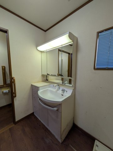 品川区二葉３丁目の独立洗面台