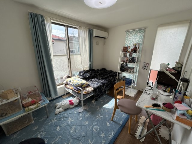 新座市石神５丁目の洋室