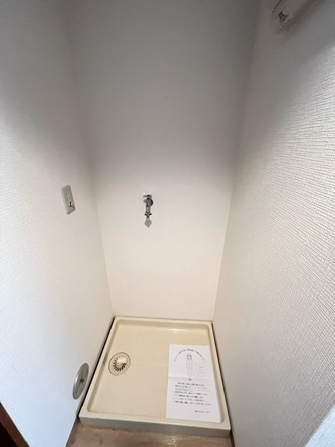 夕月ビルの居間・リビング