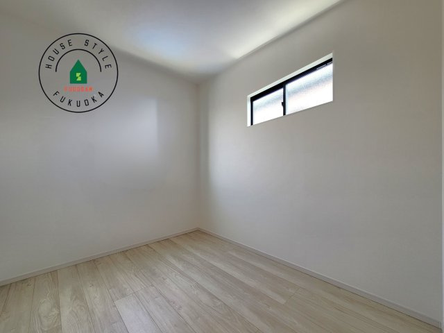 糟屋郡宇美町宇美東3丁目第3-3棟（3号棟）　の内観：施工例|主寝室には収納力に優れたクローゼットがありますので、お部屋もすっきり片付きます。