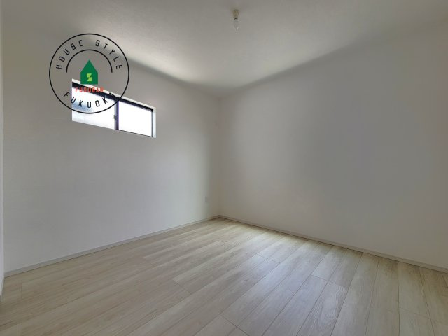 糟屋郡宇美町宇美東3丁目第3-3棟（3号棟）　の内観：施工例|穏やかな光が差し込む室内には、穏やかな時間が流れます。