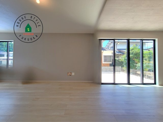 糟屋郡宇美町宇美東3丁目第3-3棟（3号棟）　の内観：施工例|多くの時間を過すことになるリビングだからこそ、いつも穏やかな空間・解放感が味わえ毎日が充実します。