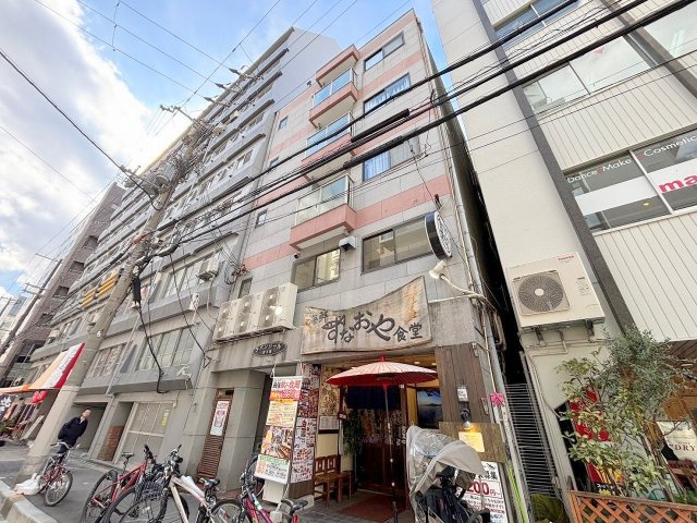 ラパンジール新大阪の外観
