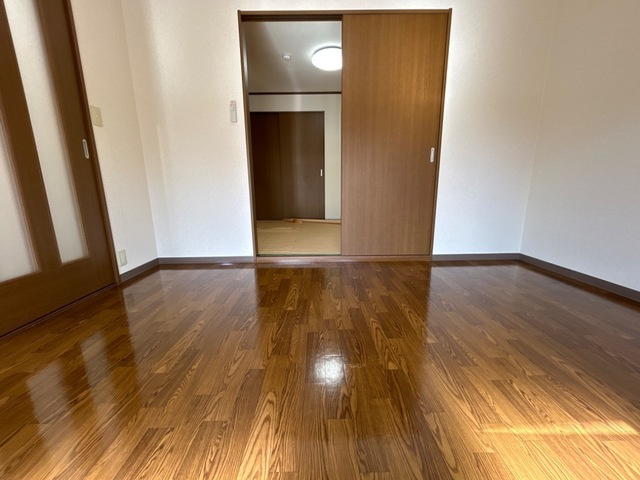 サンタプレイス岡崎の居間・リビング