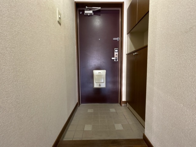 サンタプレイス岡崎の玄関