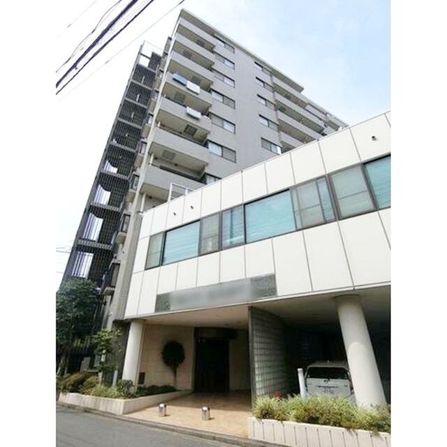 ベイ・イースト