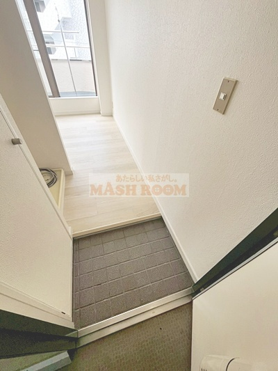 レステンシアの玄関