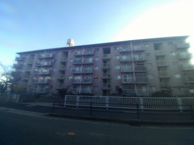 厚生年金住宅の外観