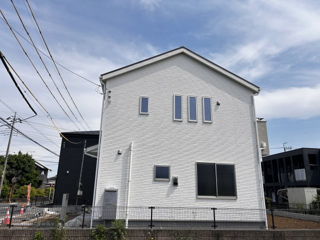【LiveleGarden】下野市緑 第3 全2棟の外観|〇2号棟〇
3LDK+WIC+カースペース3台
スーパーやコンビニなど、毎日の生活に欠かせない利便施設を今から現地で確認されることをおススメします。
※2026年5月撮影