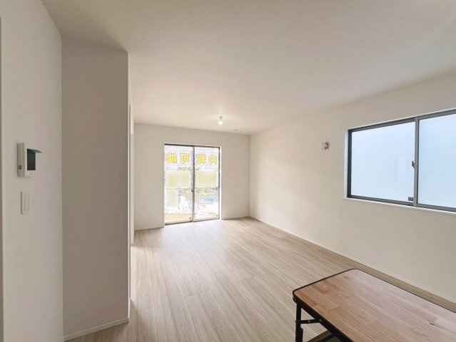 ハートフルタウン読谷村上地　A号棟の居間・リビング|LDK16帖