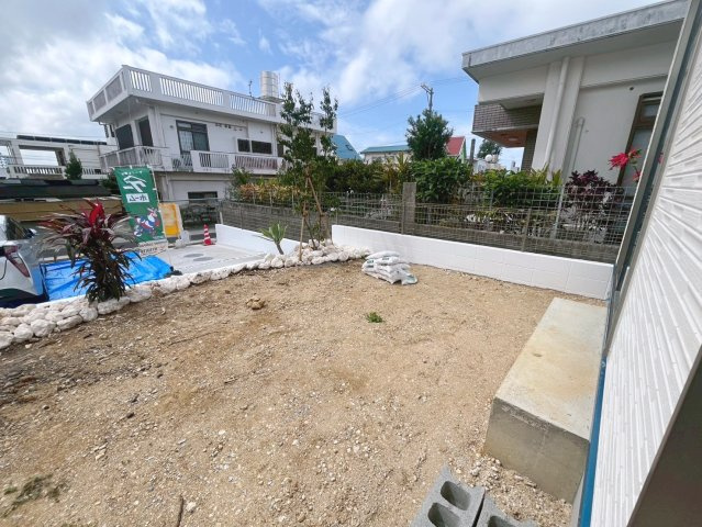 ハートフルタウン読谷村上地　A号棟の庭