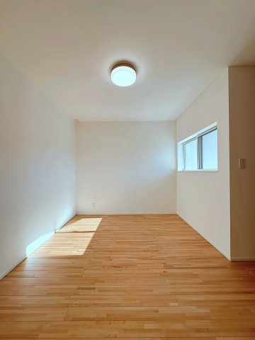 安佐南区上安1丁目No.Bの寝室|6帖の広々とした主寝室☆