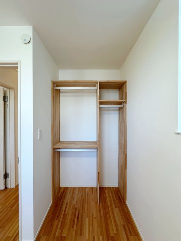 安佐南区上安1丁目No.Bの収納|3.75帖洋室側のクローゼットです♪