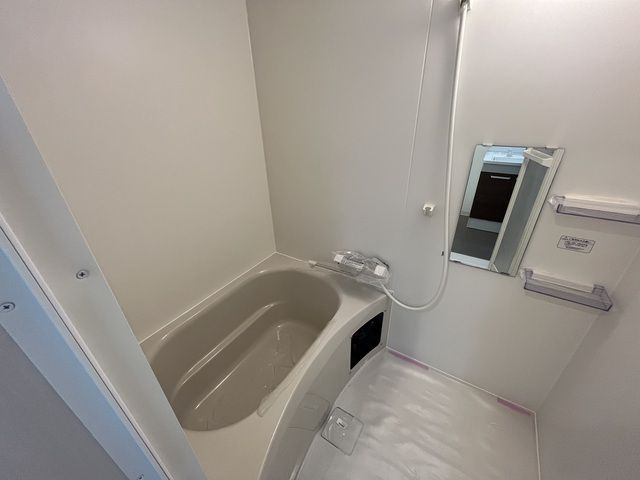 ジーメゾン春日部緑町の浴室