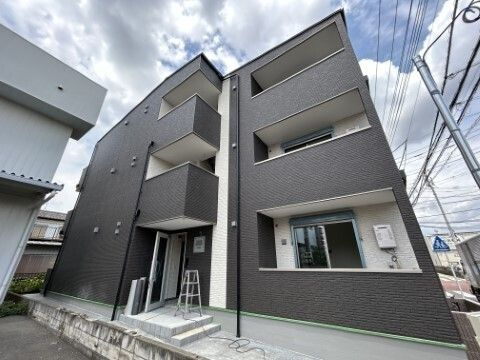 ジーメゾン春日部緑町の外観