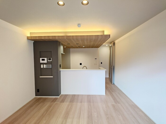【居間・リビング】 | Auspicious　House