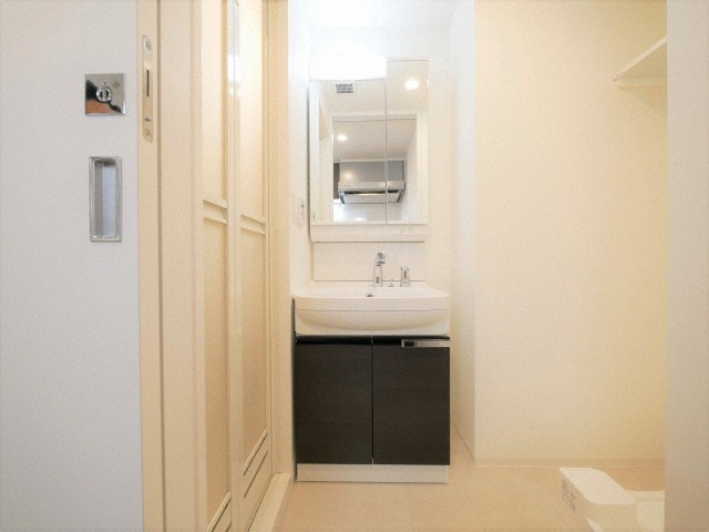 Dimus新大阪の洗面所