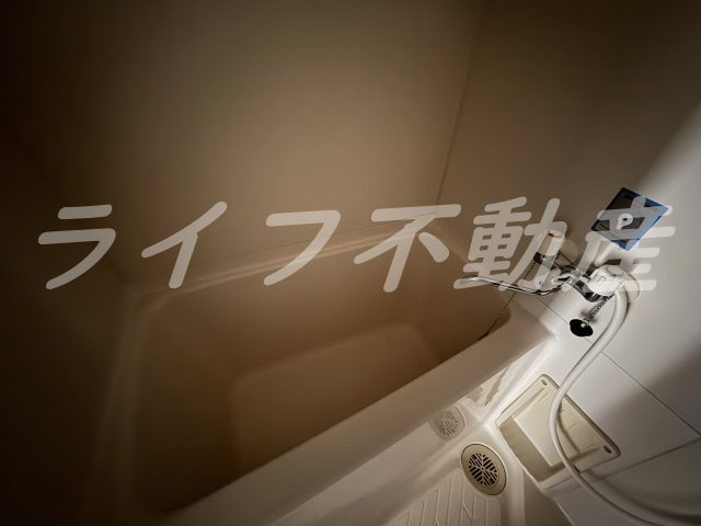 ツカサロイヤルハイツ瓢箪山の浴室|ゆったり過ごせるお風呂です