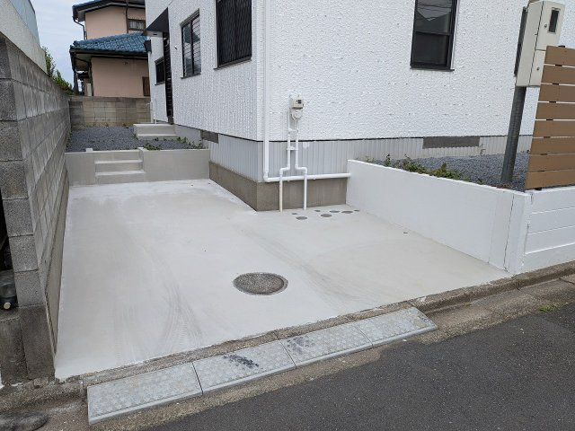 八王子市　めじろ台　中古戸建ての玄関|～玄関扉も新規交換します～