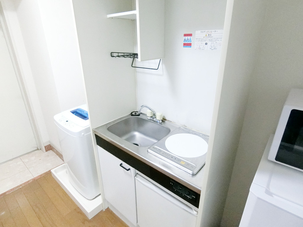 サンドエル東蟹屋の内装|明るい室内です