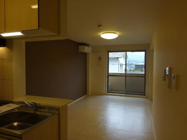 メルヴェーユ川内の居間・リビング|リビング