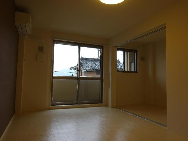 メルヴェーユ川内の居間・リビング|リビング