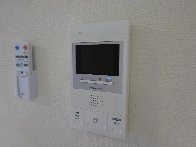 メルヴェーユ川内の内装|カメラ付インターホン