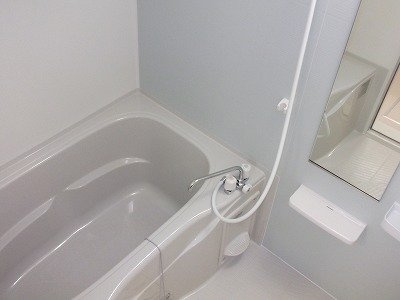 ネオ串戸の浴室|コンパクトで使いやすいお風呂です