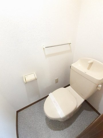 オリゾンテ宮浜Ⅱのトイレ|清潔感のあるトイレです