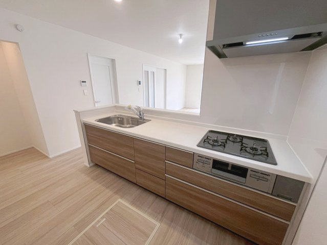 ハートフルタウン読谷村上地　B号棟のキッチン