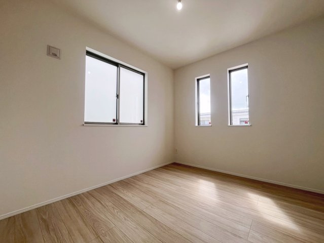 ハートフルタウン読谷村上地　B号棟の洋室|5.7帖