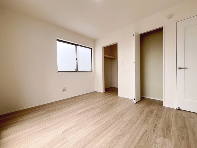 ハートフルタウン読谷村上地　B号棟の洋室|7帖