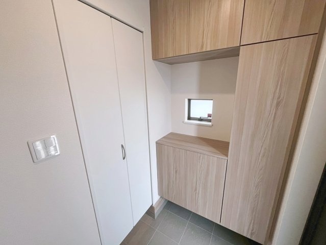 ハートフルタウン読谷村上地　B号棟の玄関