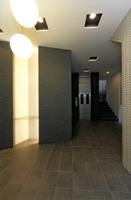 【エントランス】 | ルナーク船木