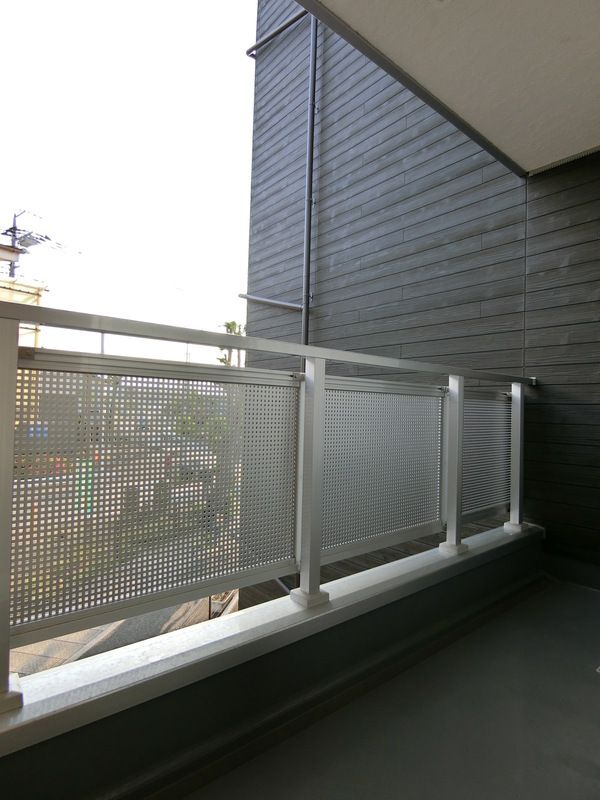 リブリ・OGW 草加のバルコニー