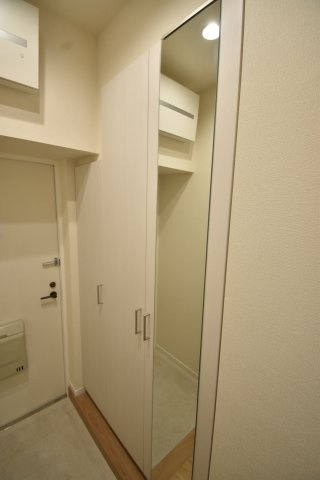 鳥飼リバーハイツの玄関