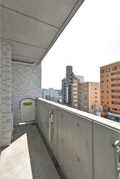 Gramercy Shiromi-doriのバルコニー