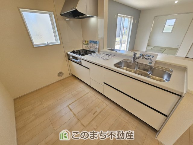 LiveleGarden.S第5栃木市岩舟町静和のキッチン|人気の対面式キッチン☆料理をしながらご家族とコミュニケーションが取れます♪