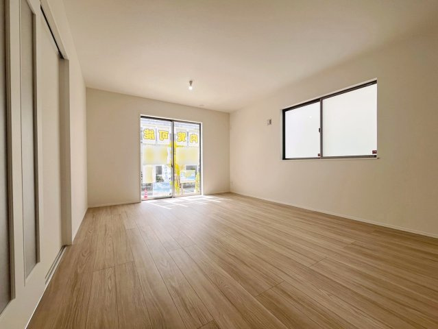 ハートフルタウン読谷村上地　C号棟の居間・リビング|LDK16帖