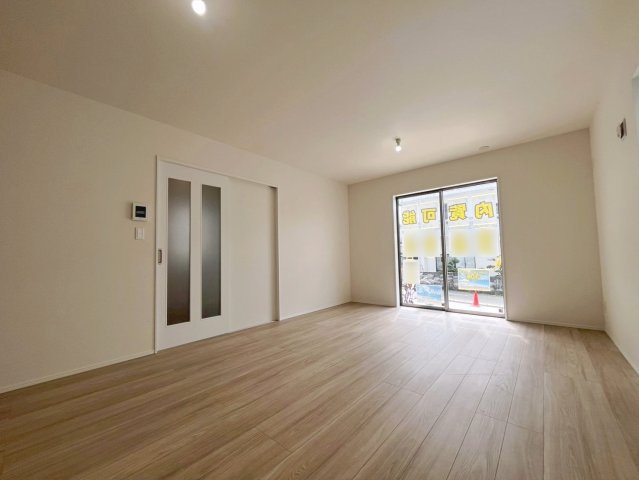 ハートフルタウン読谷村上地　C号棟の居間・リビング|LDK16帖