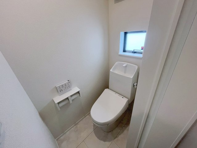 ハートフルタウン読谷村上地　C号棟のトイレ|2階トイレ