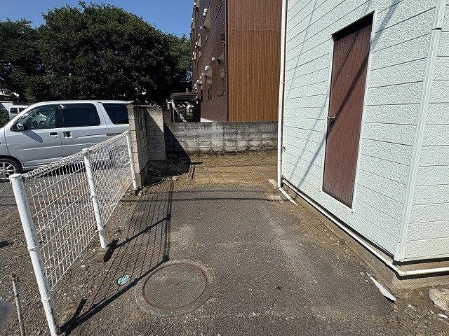 【駐車場】
