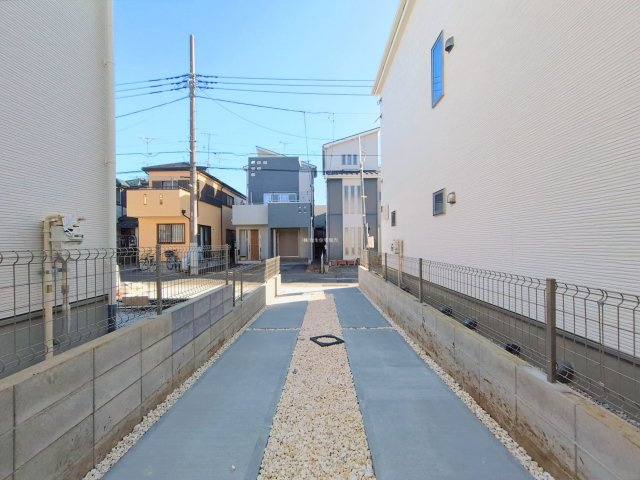 富士見市水谷東１丁目の新築一戸建の駐車場