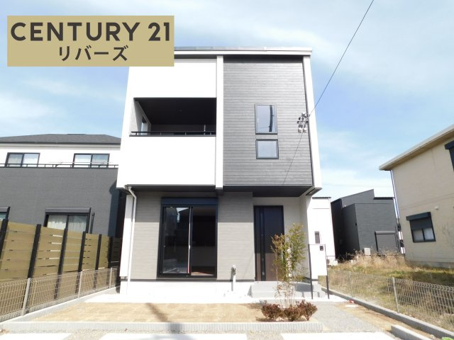 名古屋市港区大西２丁目の新築一戸建の外観|◇限定１棟◇　　南向き！！いつでも見学出来ます♪♪（お問合せ当日、平日、水曜、夜間でもＯＫ）　敷地５４．７５坪！　駐車４台ＯＫ！　天然芝の庭付き♪　長期優良住宅！　制震ダンパー搭載！　BELS対応！