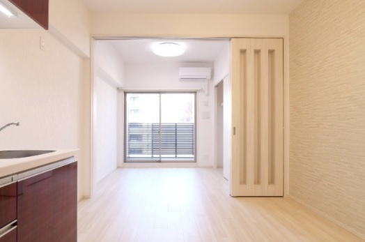 大阪市中央区松屋町住吉の賃貸マンションの居間・リビング